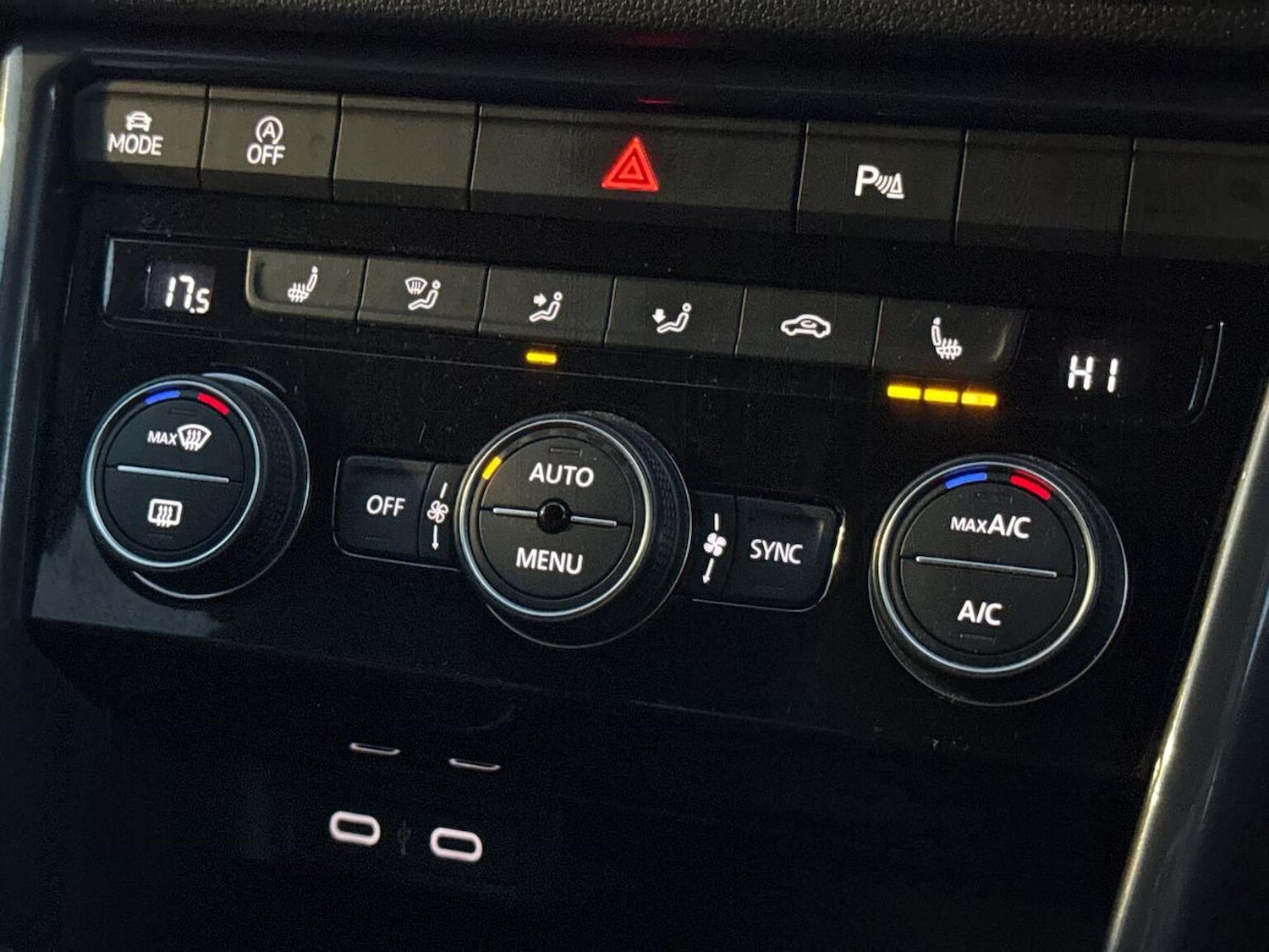 Used Volkswagen T-Roc 2022 for sale - 76547693: Photo 12