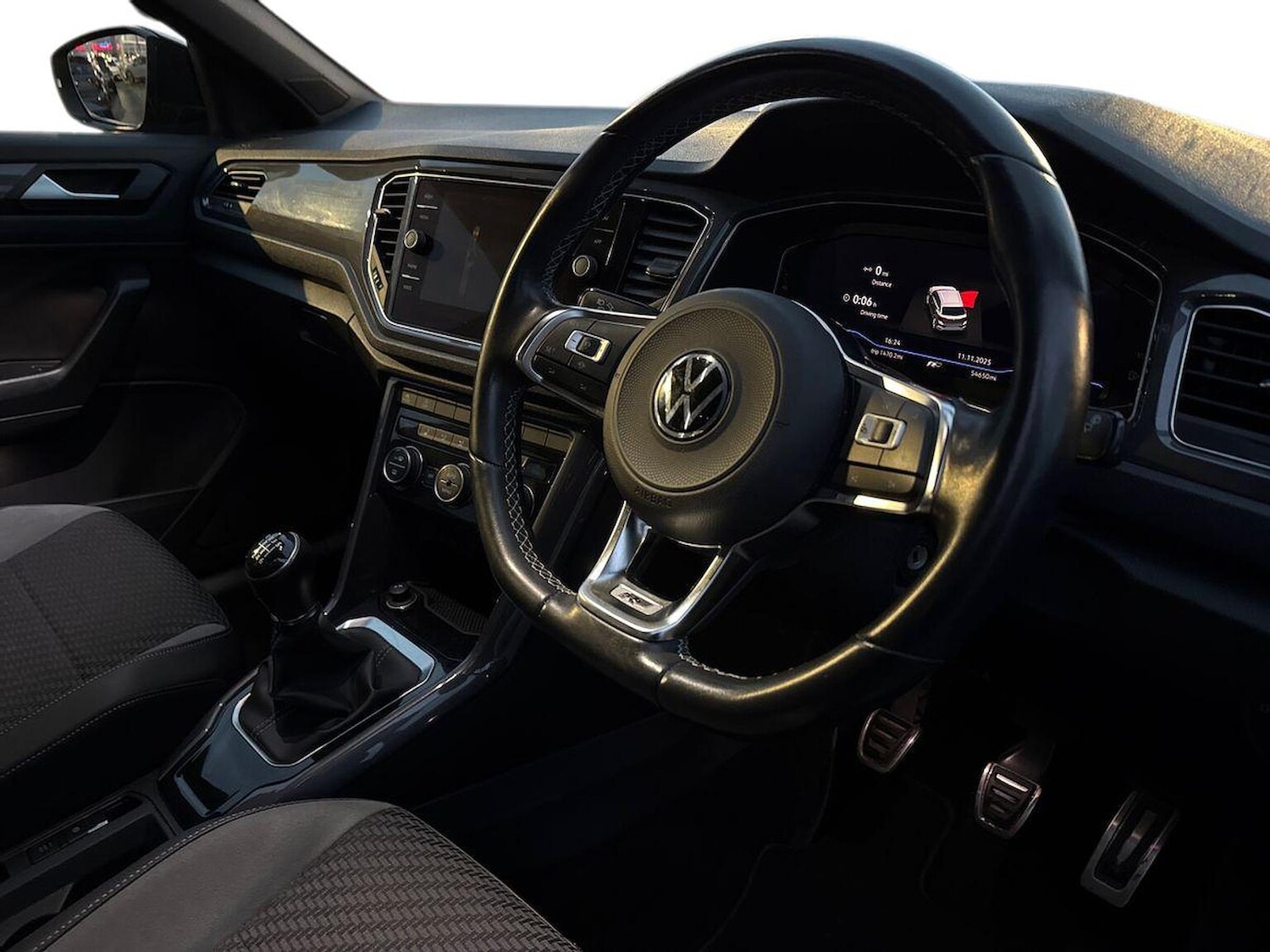 Used Volkswagen T-Roc 2022 for sale - 76547693: Photo 15