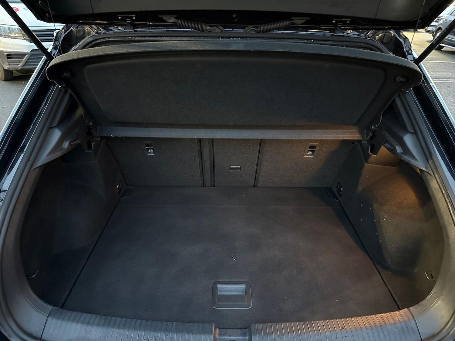 Used Volkswagen T-Roc 2022 for sale - 76547693: Photo 17