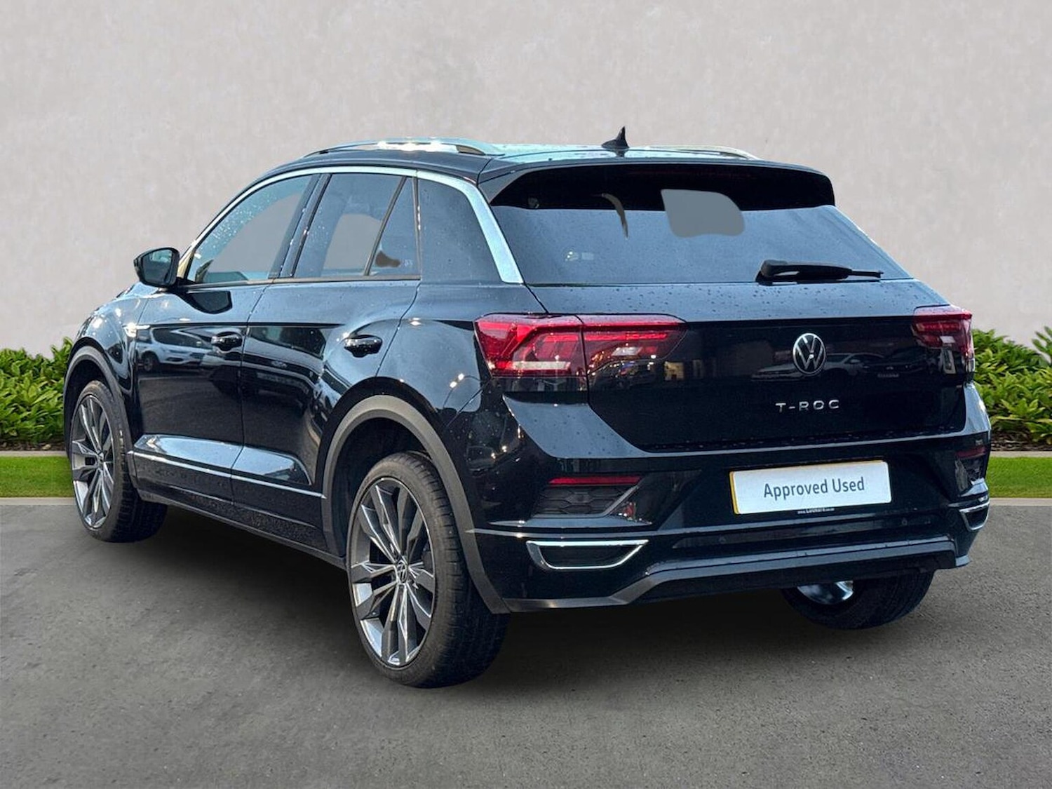 Used Volkswagen T-Roc 2022 for sale - 76547693: Photo 2