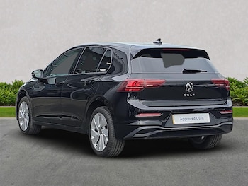 Used Volkswagen Golf 2024 for sale - 75962323: Photo