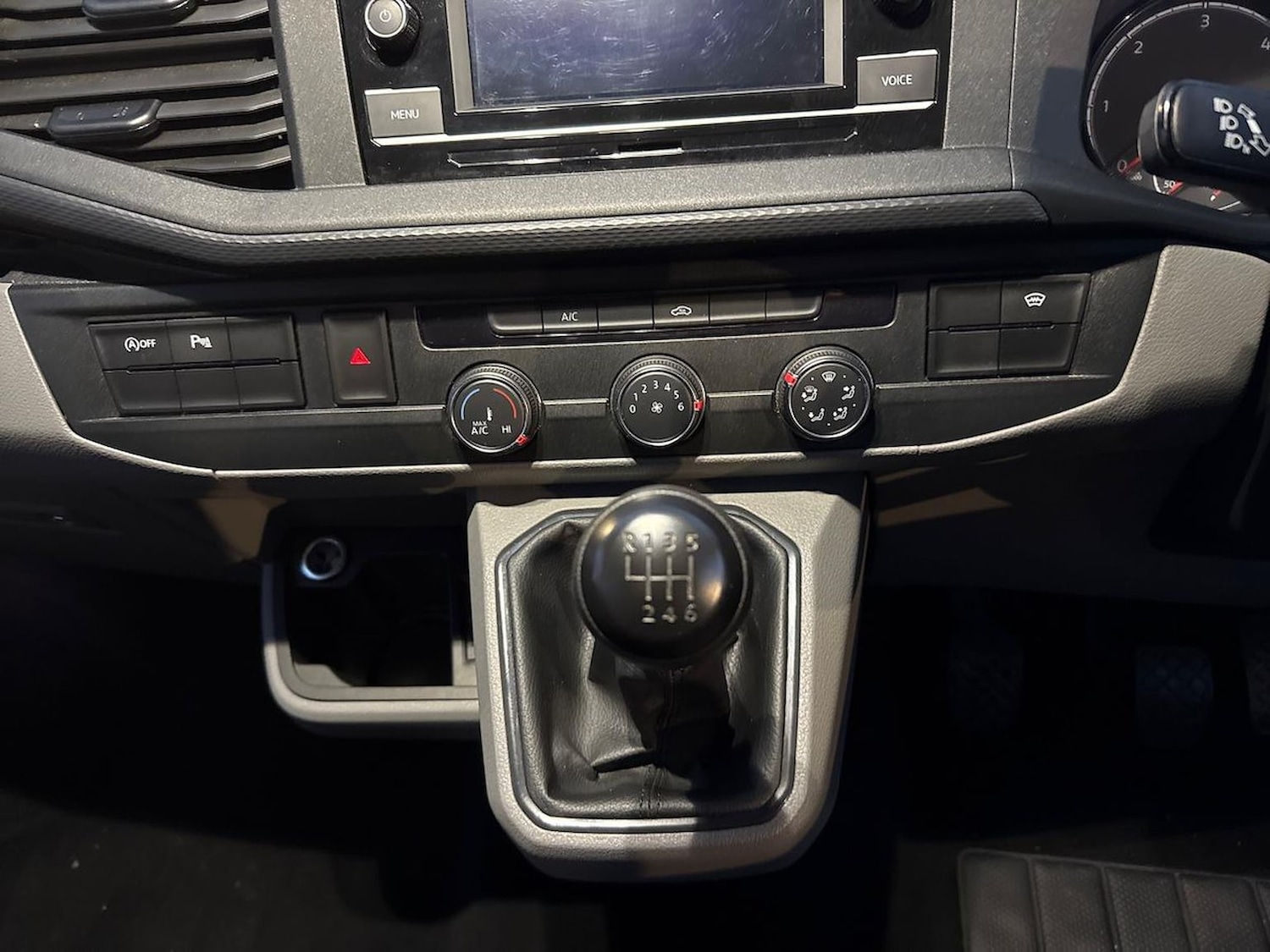 Used Volkswagen Transporter 2024 for sale - 77488902: Photo 13