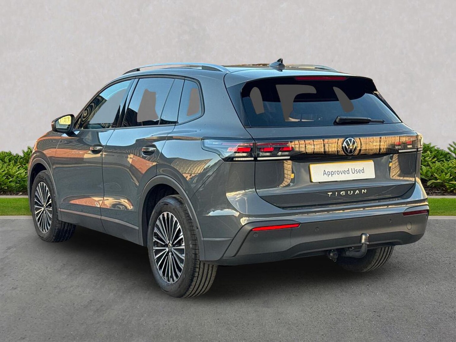Used Volkswagen Tiguan 2025 for sale - 76352452: Photo 2