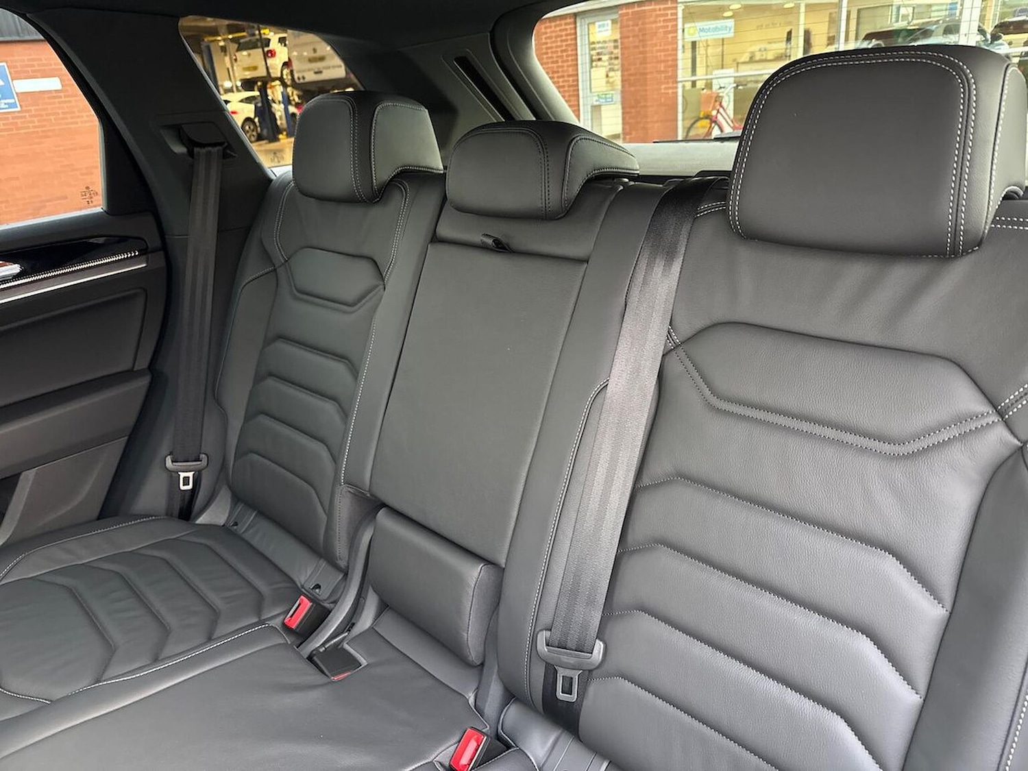 Used Volkswagen Touareg 2025 for sale - 76719394: Photo 16