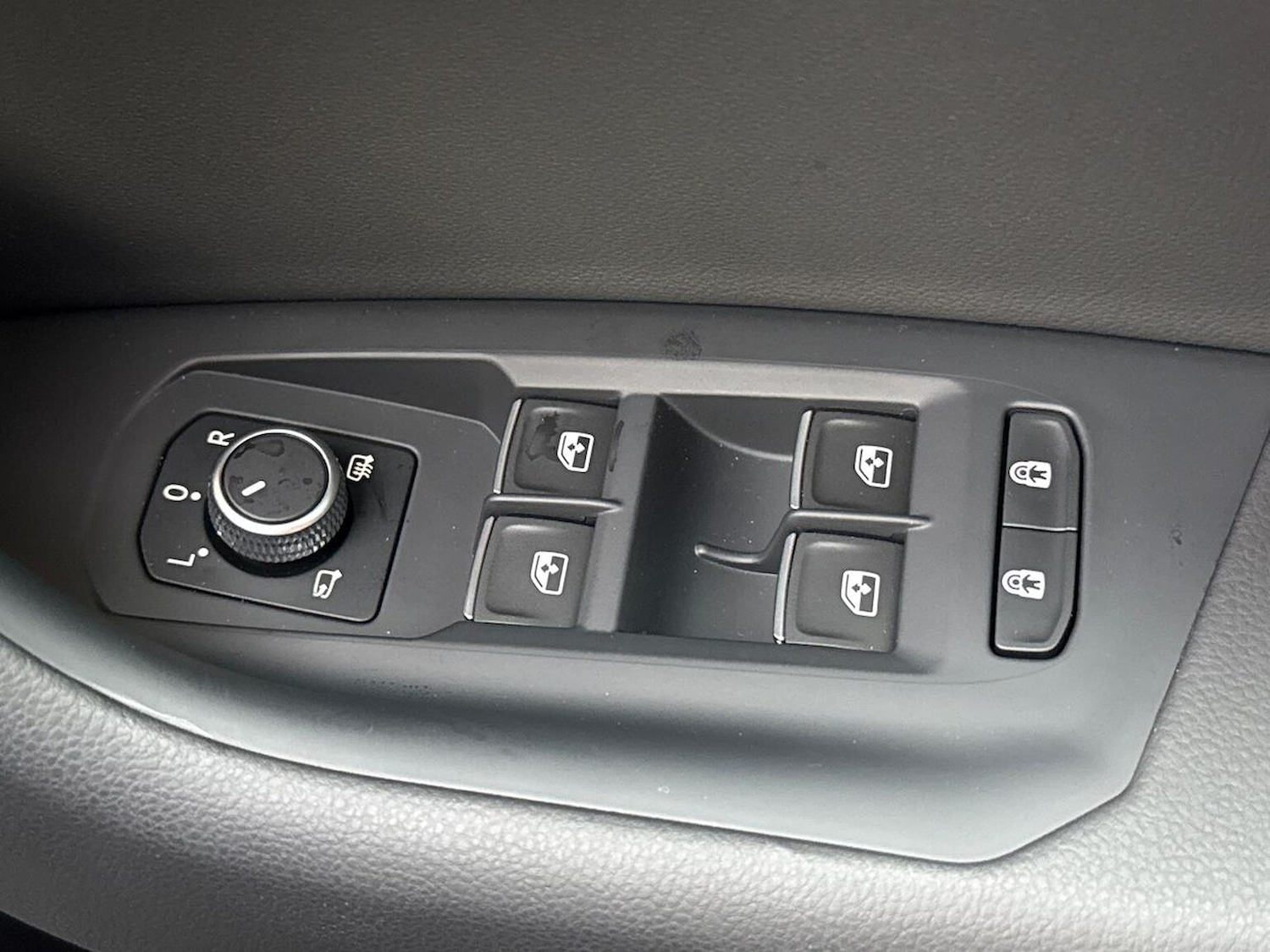 Used Volkswagen Touareg 2025 for sale - 76719394: Photo 21