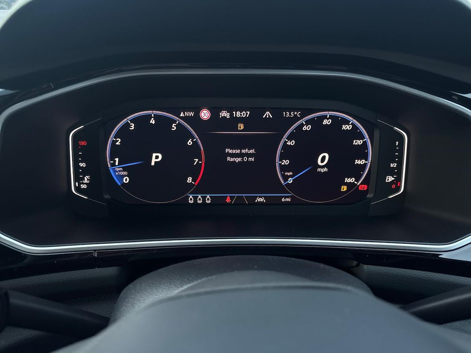 Used Volkswagen T-Roc 2025 for sale - 77635508: Photo 10