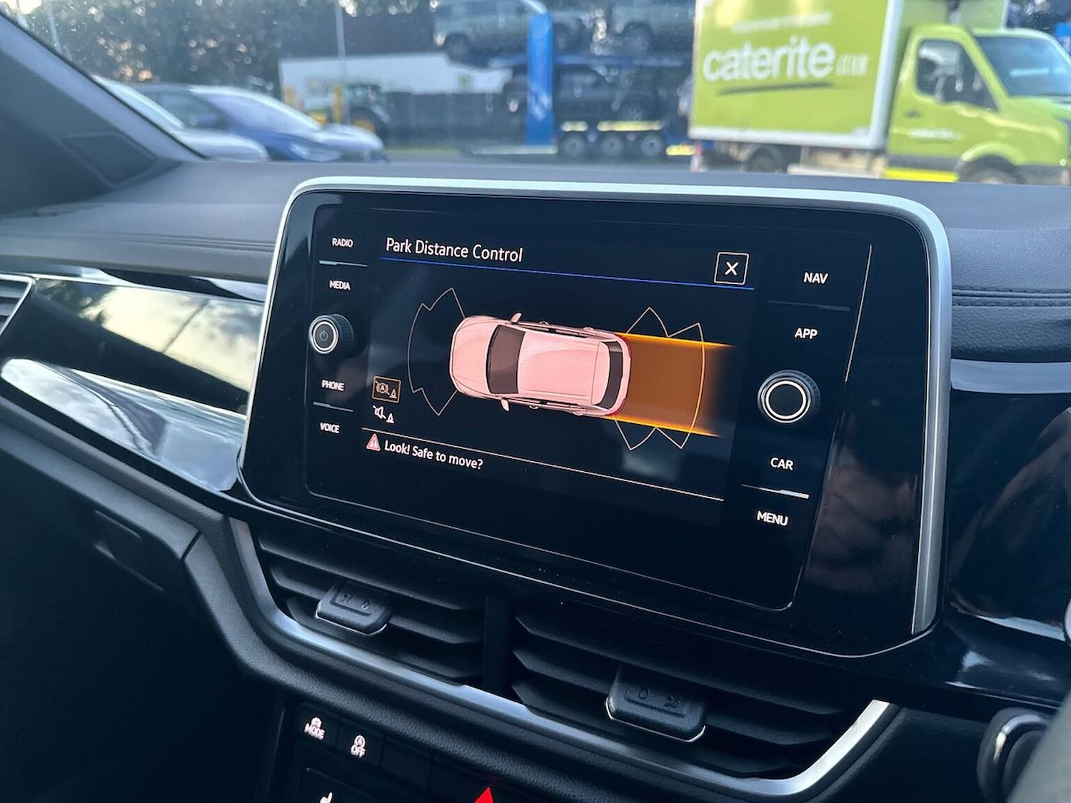 Used Volkswagen T-Roc 2025 for sale - 77635508: Photo 23