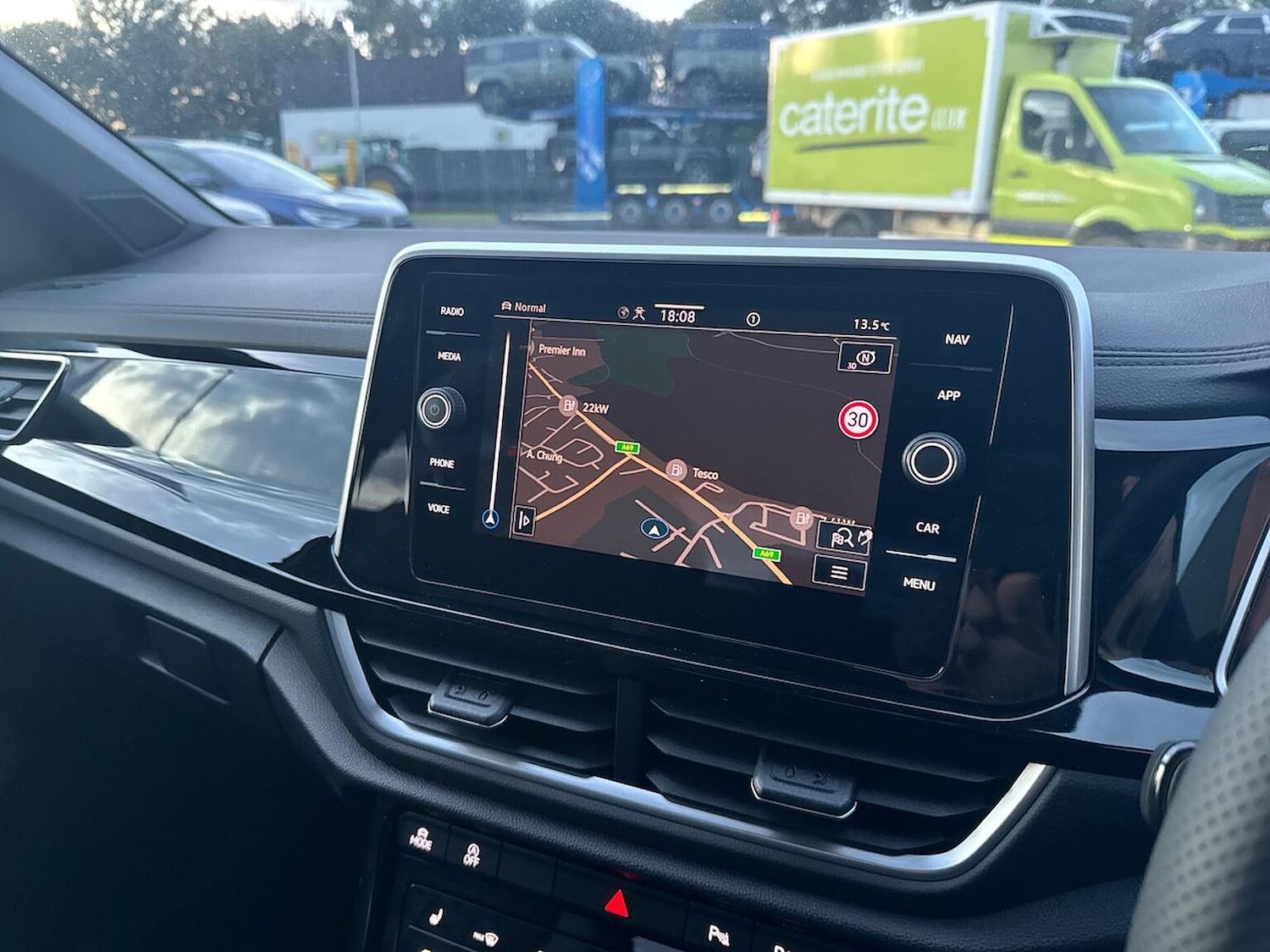 Used Volkswagen T-Roc 2025 for sale - 77635508: Photo 24