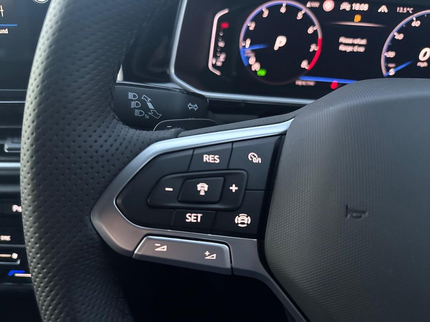 Used Volkswagen T-Roc 2025 for sale - 77635508: Photo 27