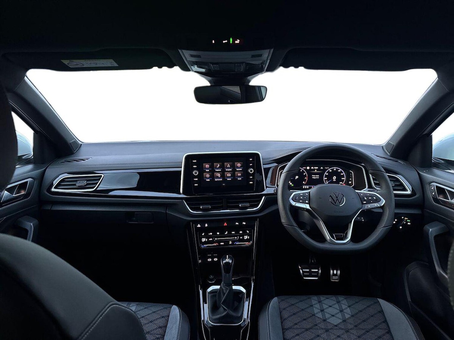 Used Volkswagen T-Roc 2025 for sale - 77635508: Photo 8