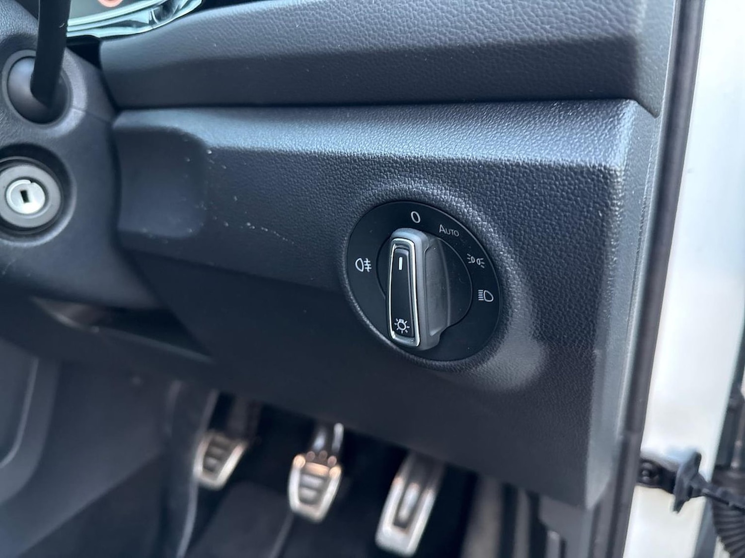 Used Volkswagen T-Roc 2023 for sale - 76758901: Photo 22