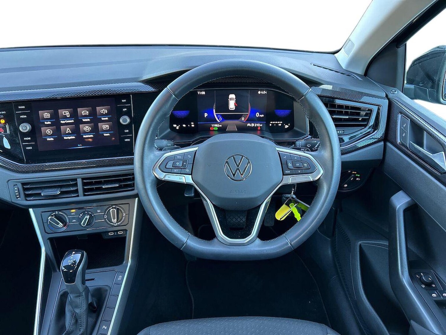 Used Volkswagen Polo 2023 for sale - 76758898: Photo 9