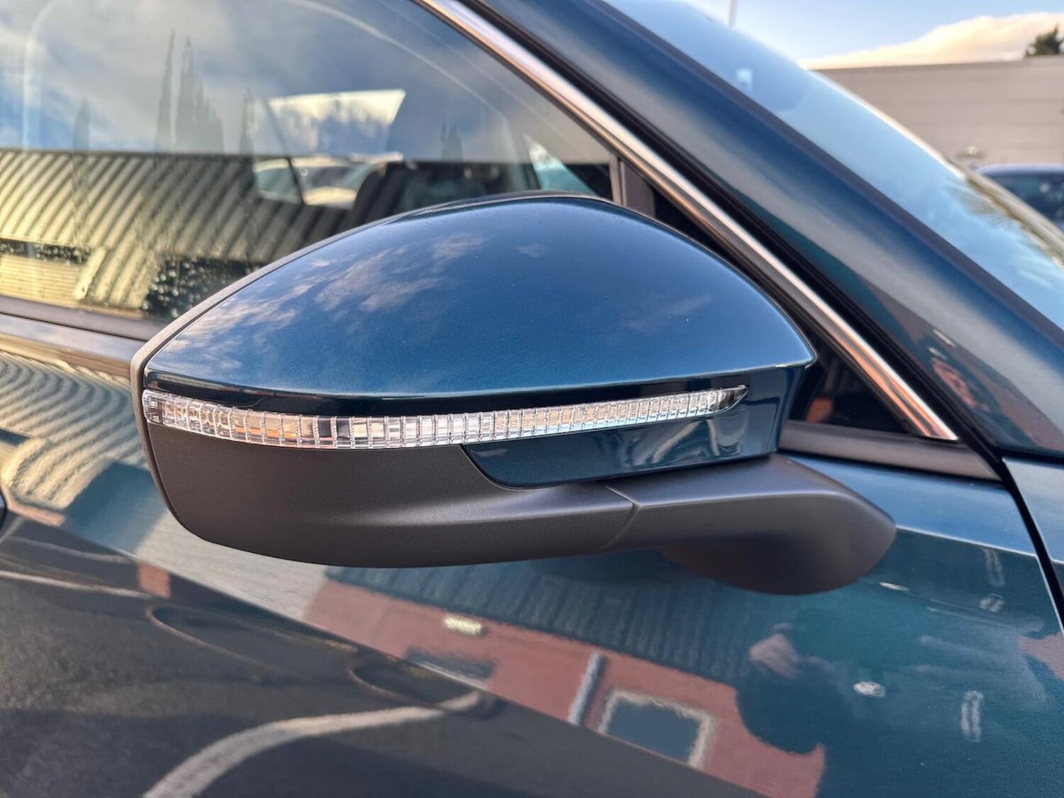 Used Volkswagen Touran 2025 for sale - 77488836: Photo 37