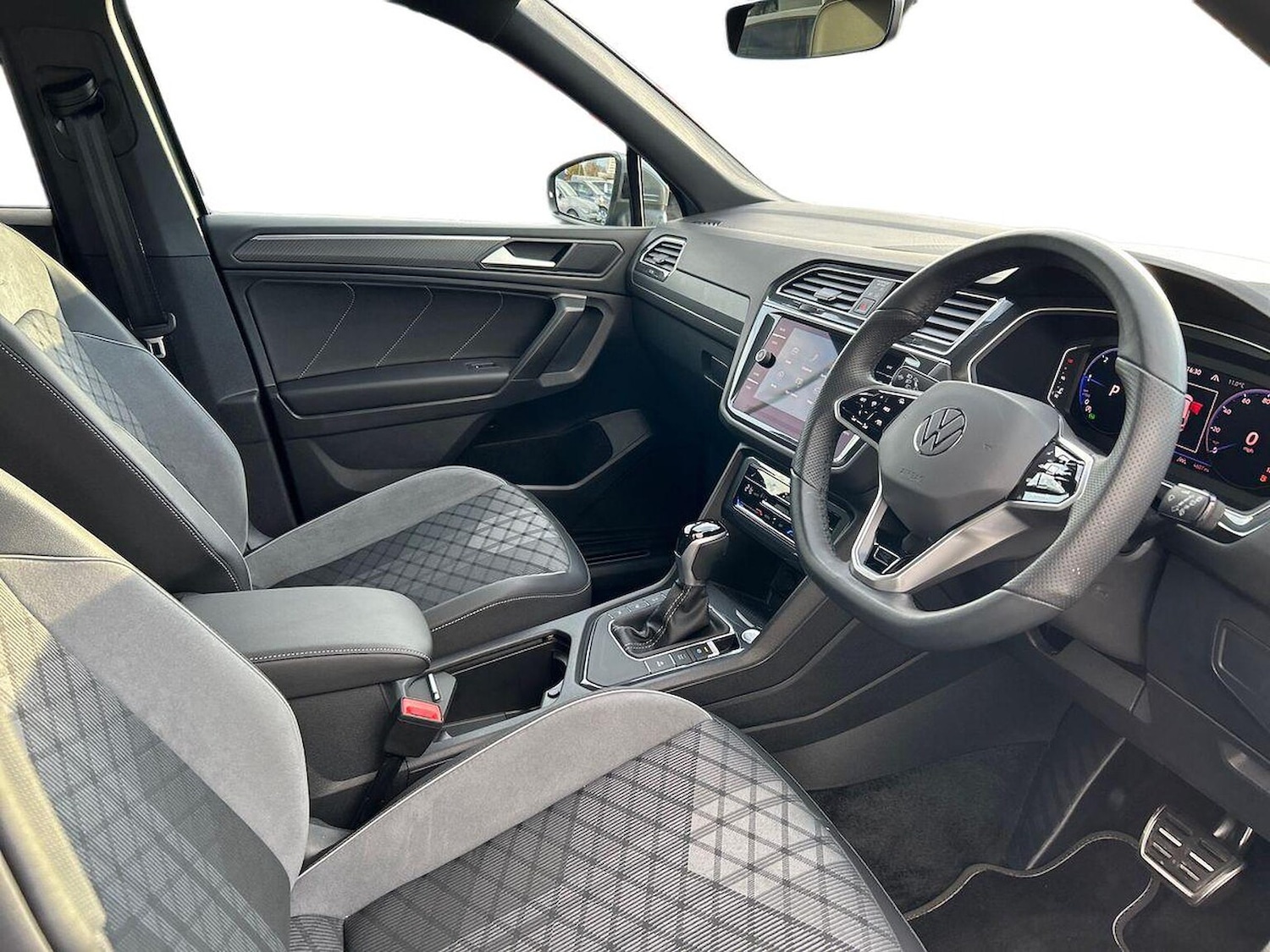 Used Volkswagen Tiguan Allspace 2025 for sale - 76357943: Photo 15