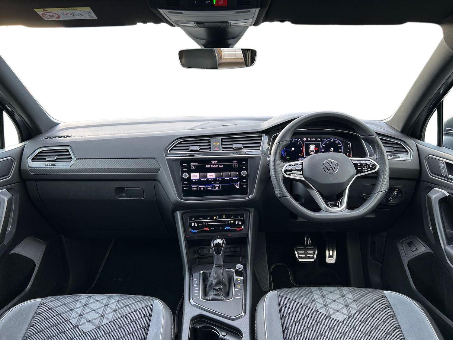 Used Volkswagen Tiguan Allspace 2025 for sale - 76357943: Photo 8