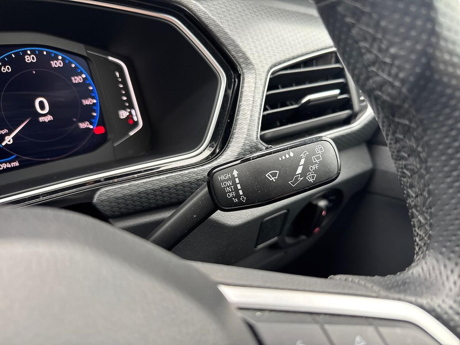 Used Volkswagen T-Cross 2020 for sale - 77488926: Photo 28