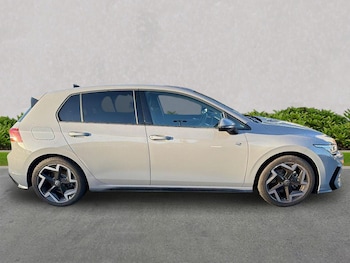 Used Volkswagen Golf 2025 for sale - 76879655: Photo