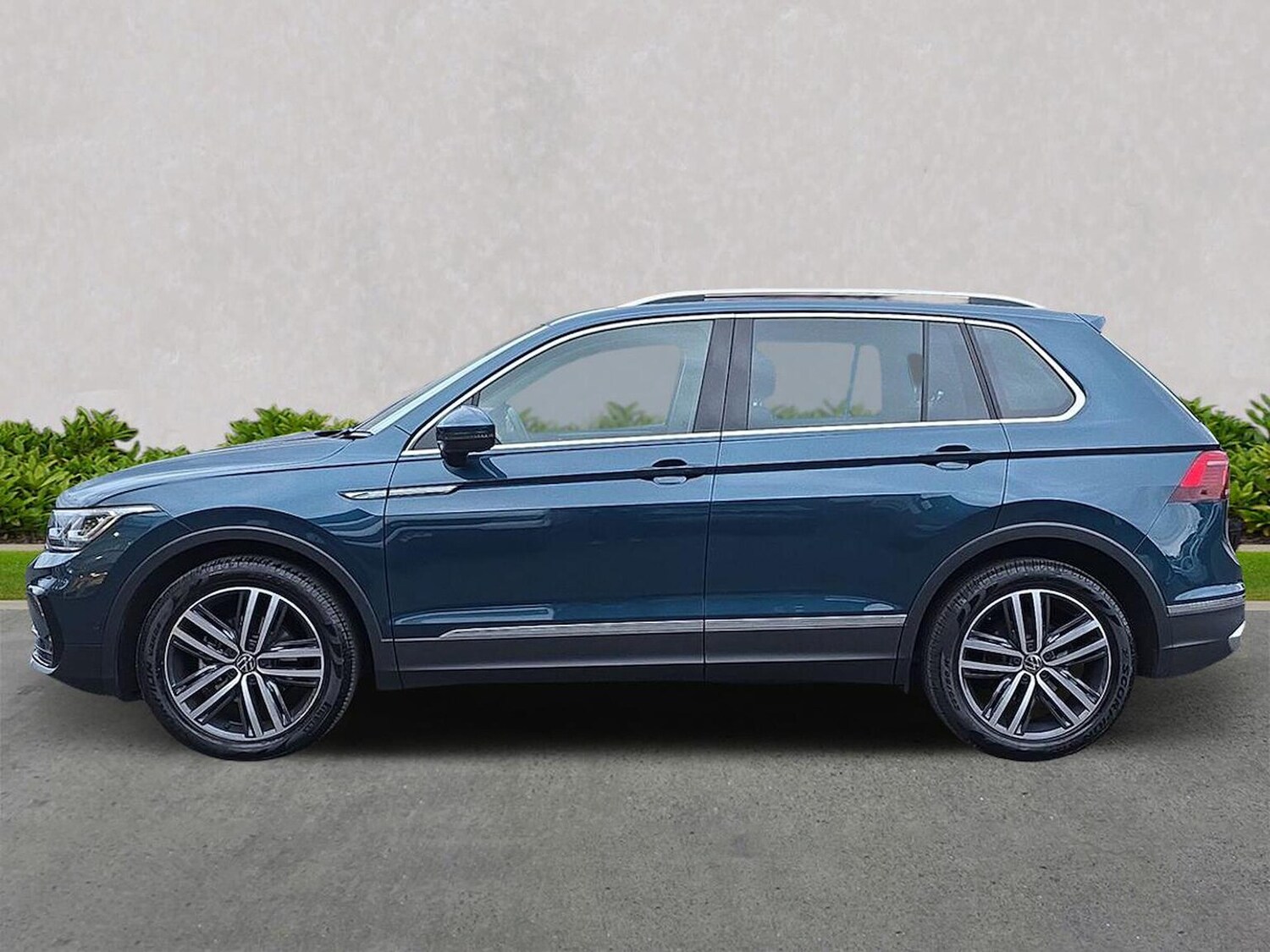 Used Volkswagen Tiguan 2023 for sale - 76127163: Photo 19
