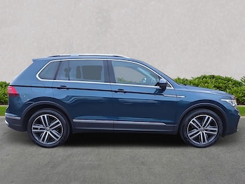 Used Volkswagen Tiguan 2023 for sale - 76127163: Photo 3
