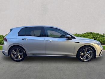 Used Volkswagen Golf 2024 for sale - 77650299: Photo