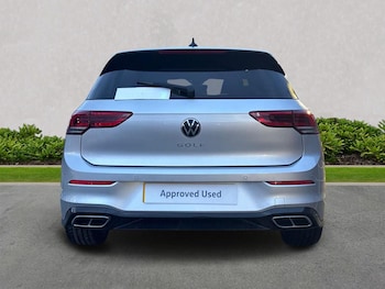 Used Volkswagen Golf 2024 for sale - 77650299: Photo