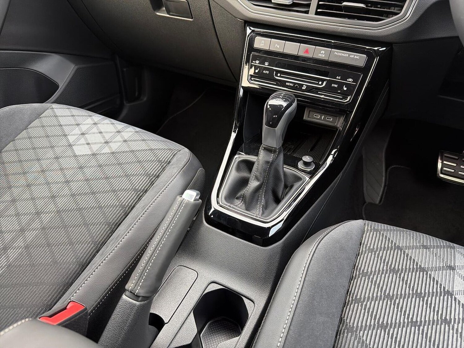 Used Volkswagen T-Cross 2025 for sale - 77488815: Photo 13