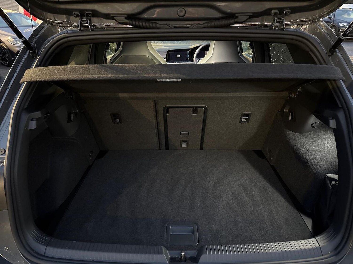 Used Volkswagen Golf 2024 for sale - 76531369: Photo 17