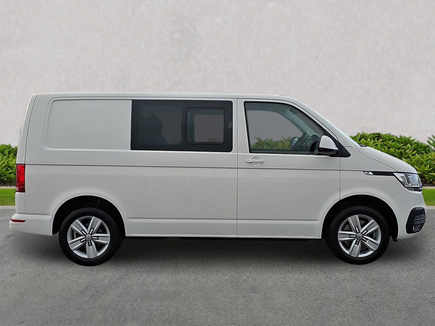 Used Volkswagen Transporter 2024 for sale - 76444498: Photo 3