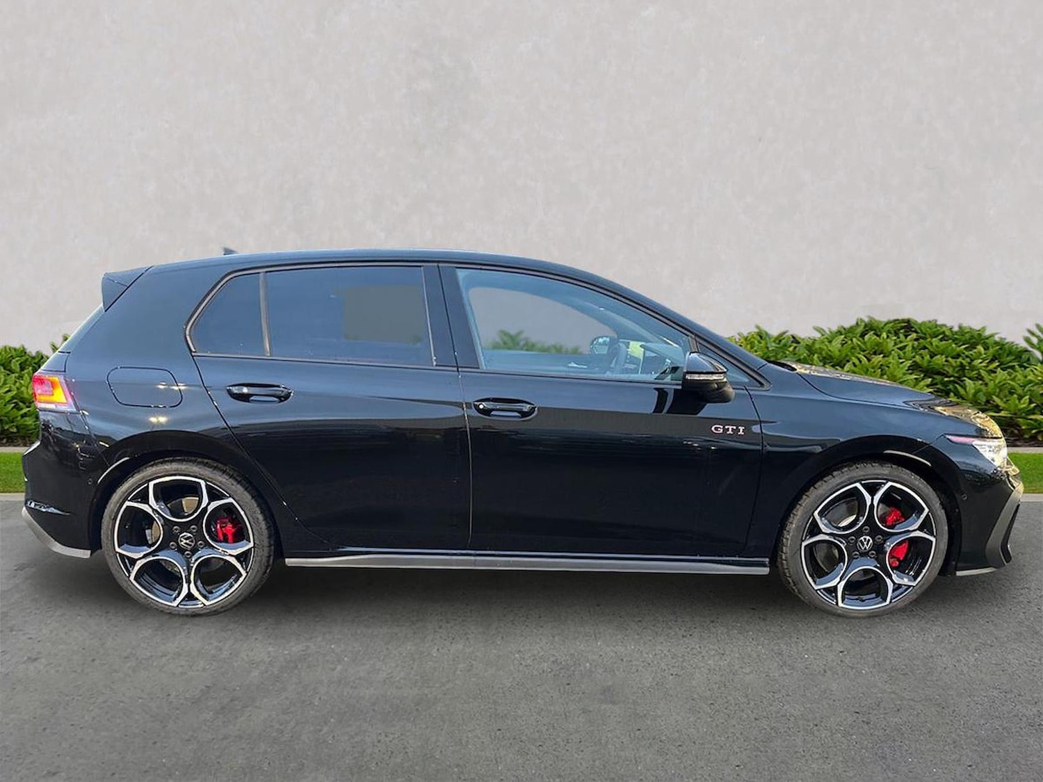 Used Volkswagen Golf 2025 for sale - 77488845: Photo 3