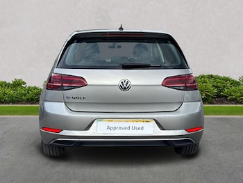 Used Volkswagen Golf 2019 for sale - 75908154: Photo