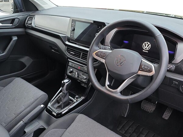Used Volkswagen T-Cross 2025 for sale - 76249382: Photo 15