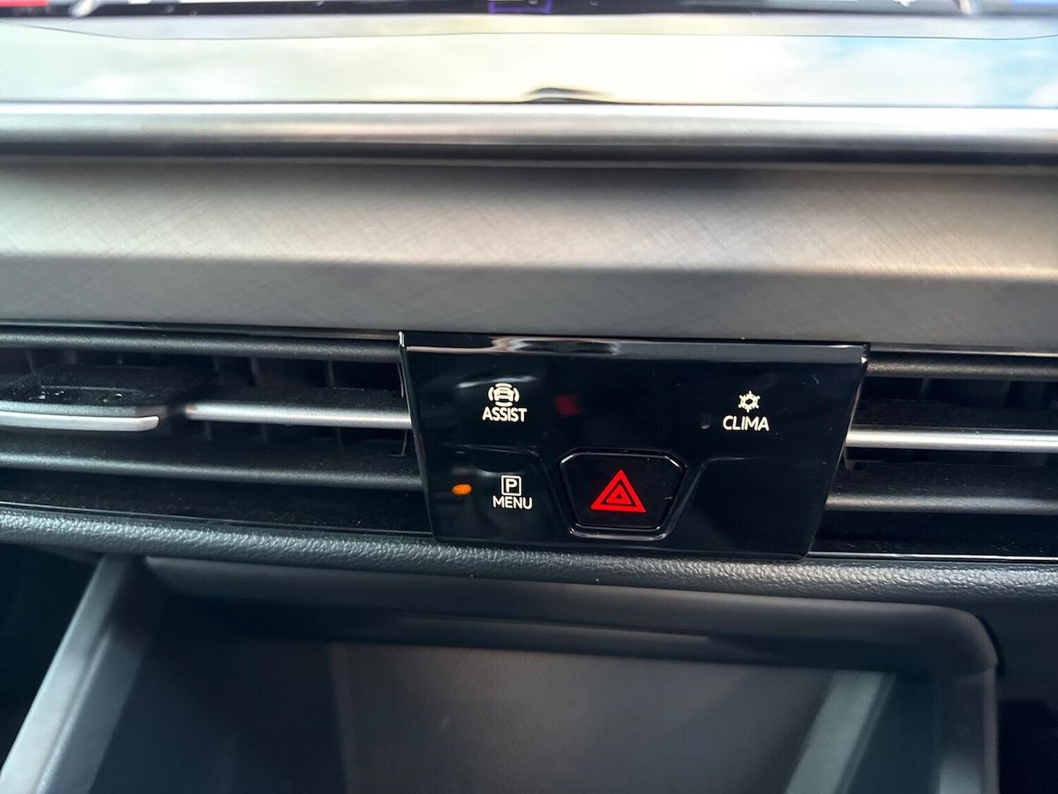 Used Volkswagen Golf 2024 for sale - 77629305: Photo 12