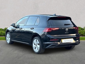 Used Volkswagen Golf 2024 for sale - 77629305: Photo