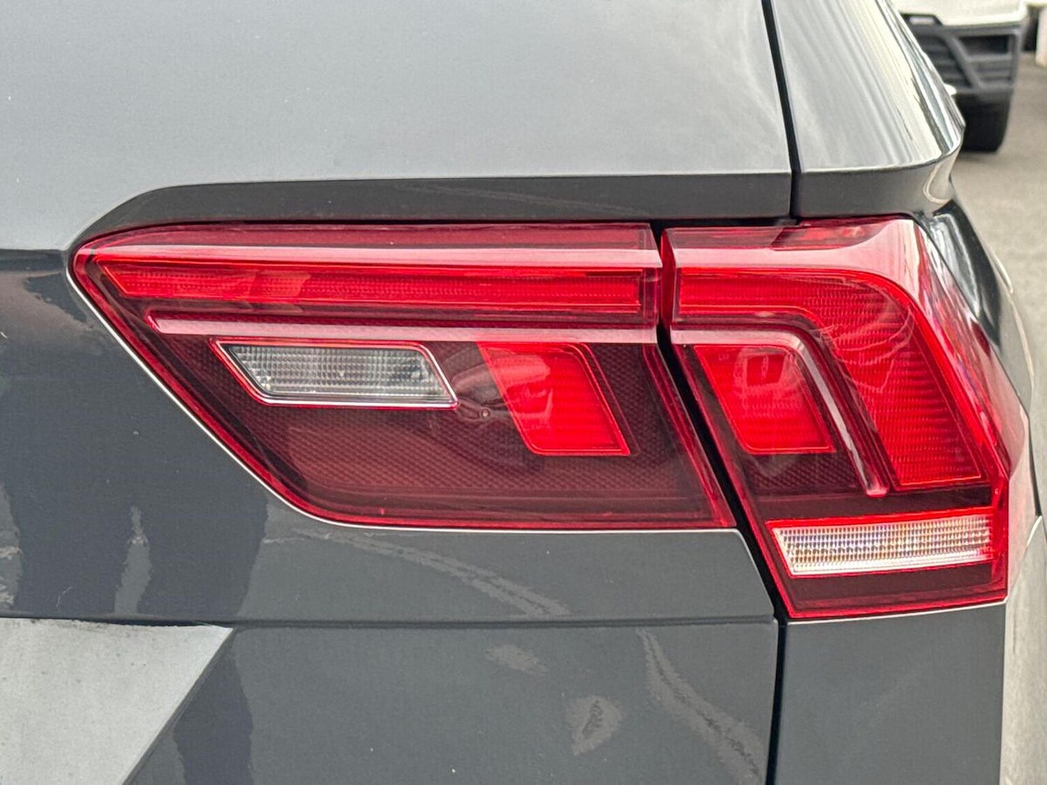 Used Volkswagen Tiguan 2021 for sale - 76107128: Photo 32