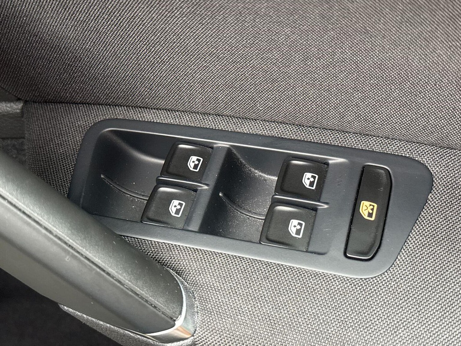 Used Volkswagen Golf 2017 for sale - 76848745: Photo 21