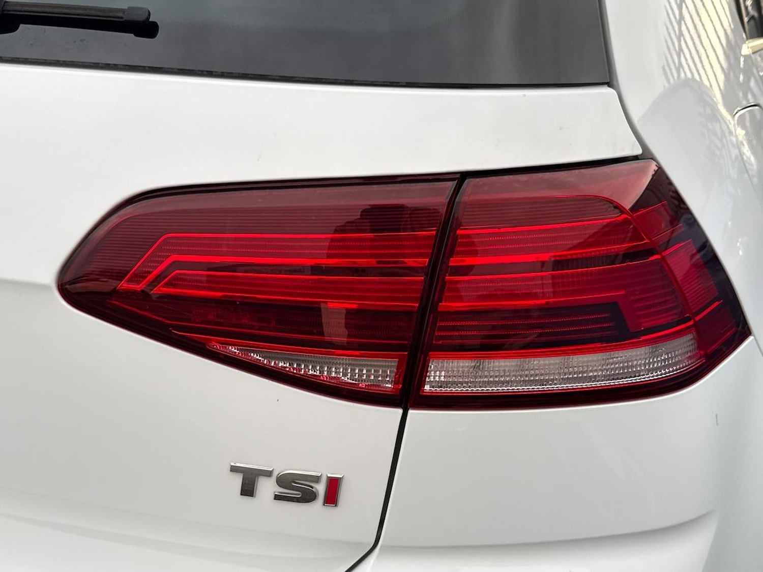 Used Volkswagen Golf 2017 for sale - 76848745: Photo 32