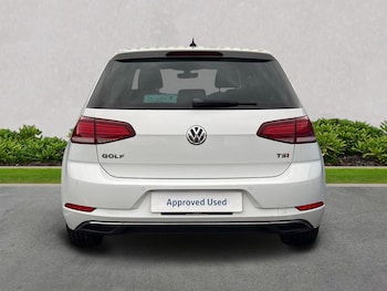 Used Volkswagen Golf 2017 for sale - 76848745: Photo