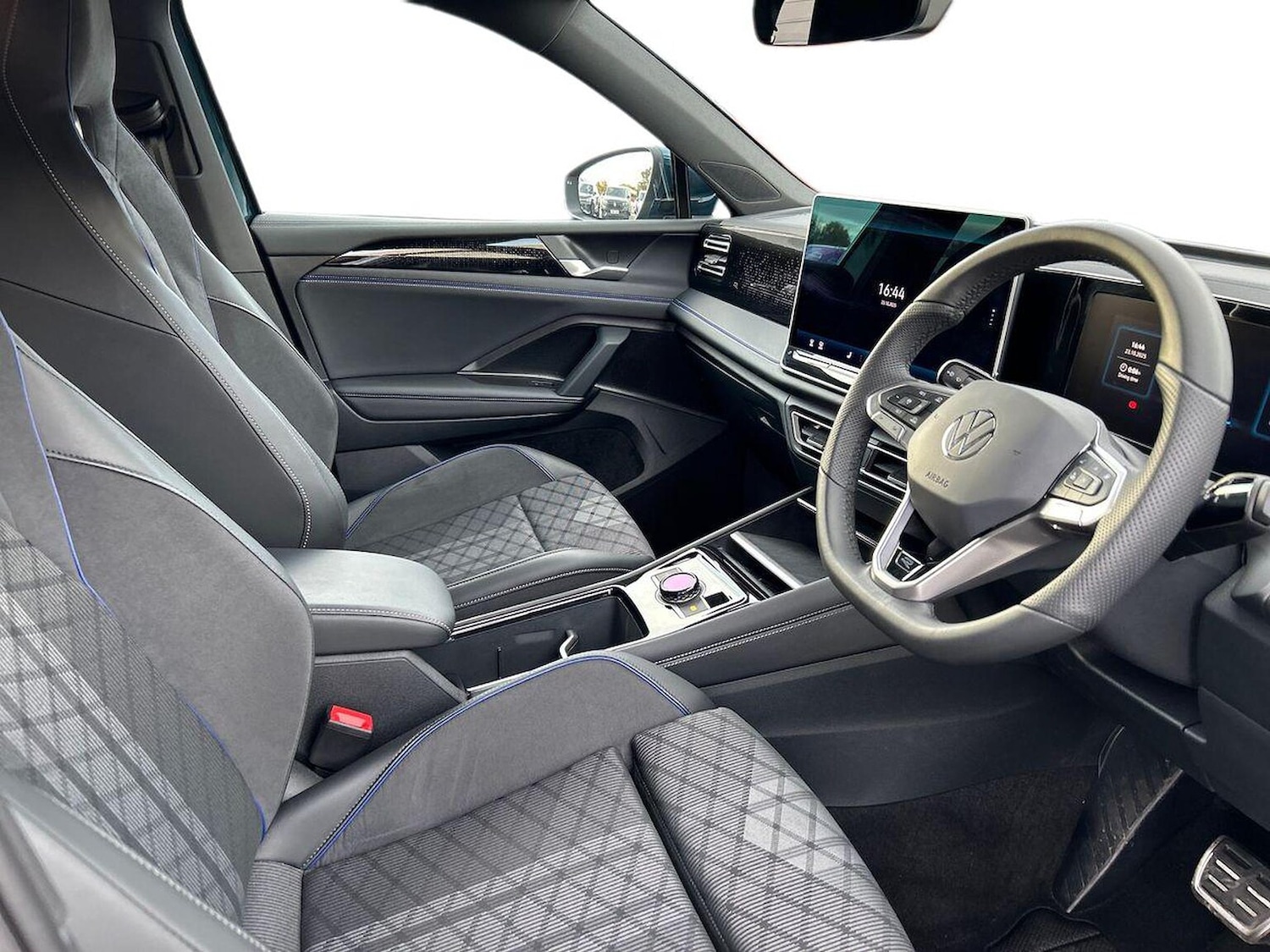 Used Volkswagen Tiguan 2025 for sale - 76357937: Photo 15