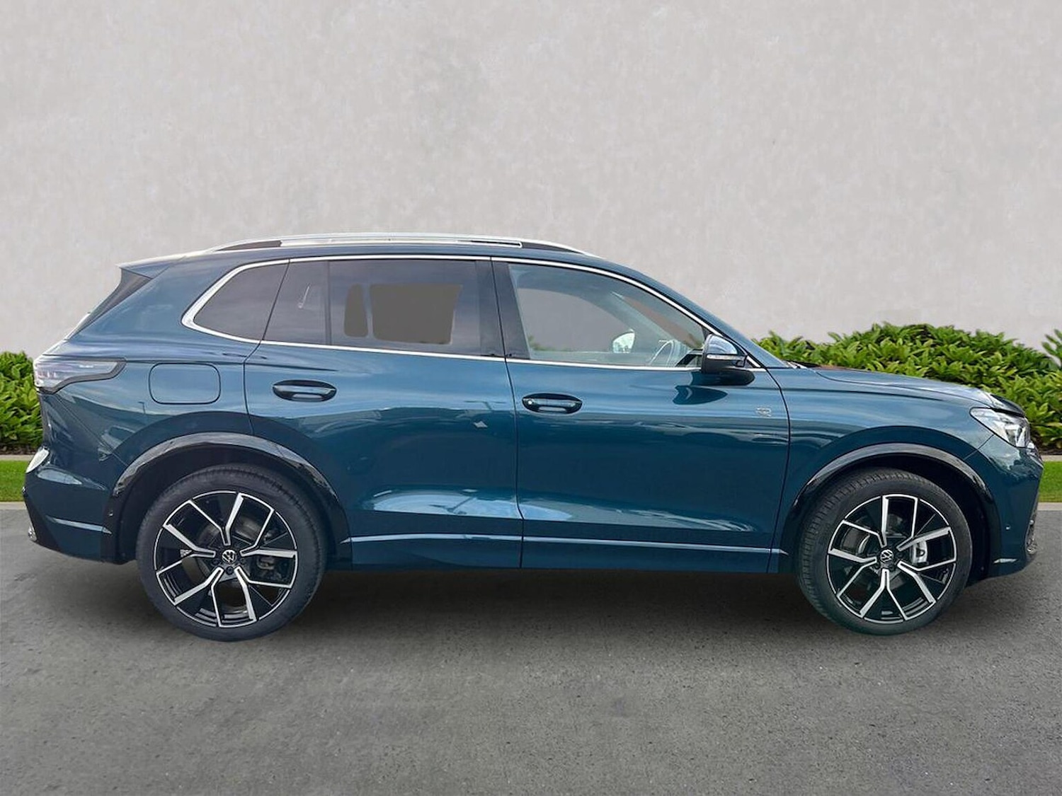 Used Volkswagen Tiguan 2025 for sale - 76357937: Photo 3