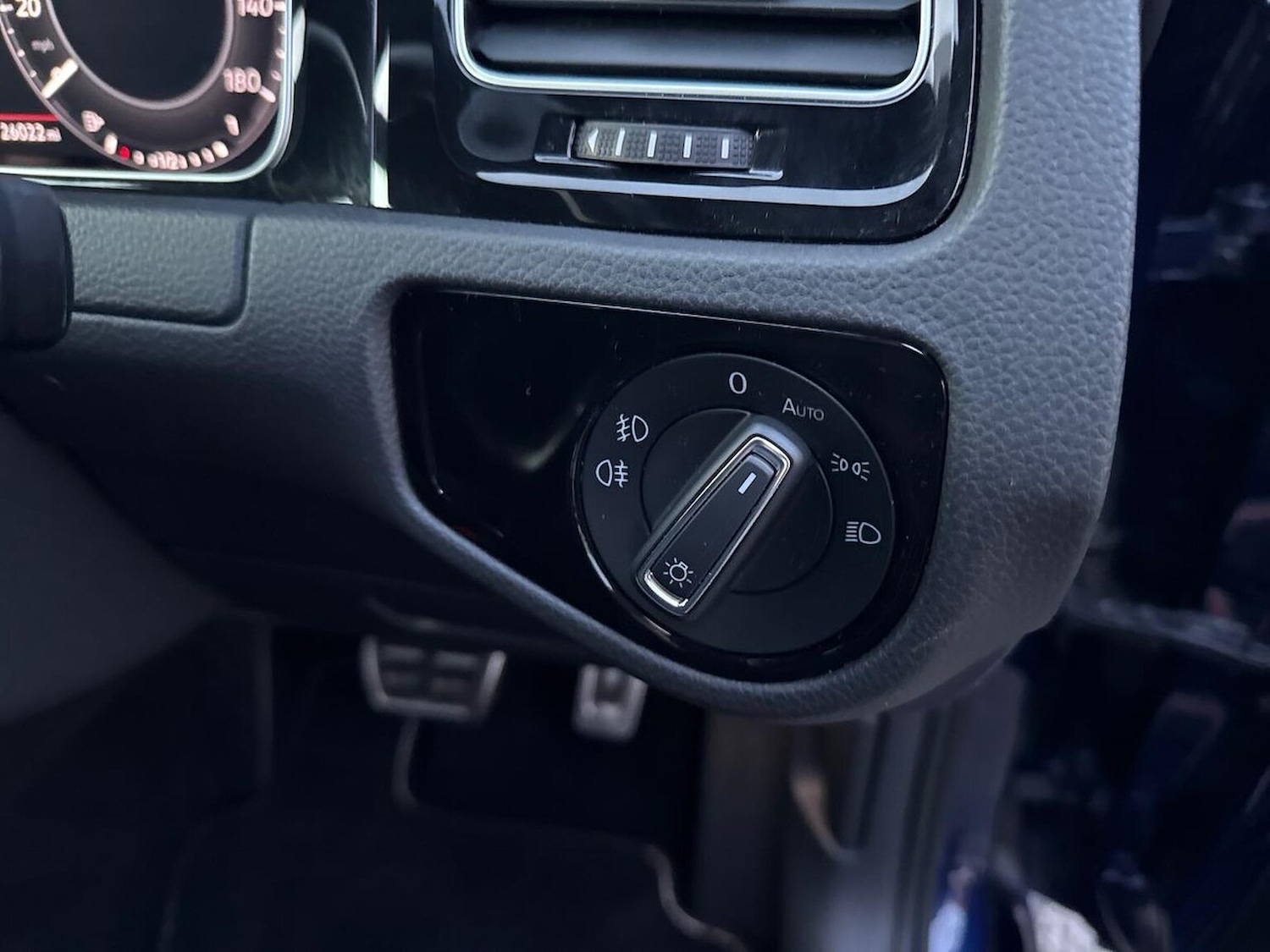 Used Volkswagen Golf 2020 for sale - 76758900: Photo 22