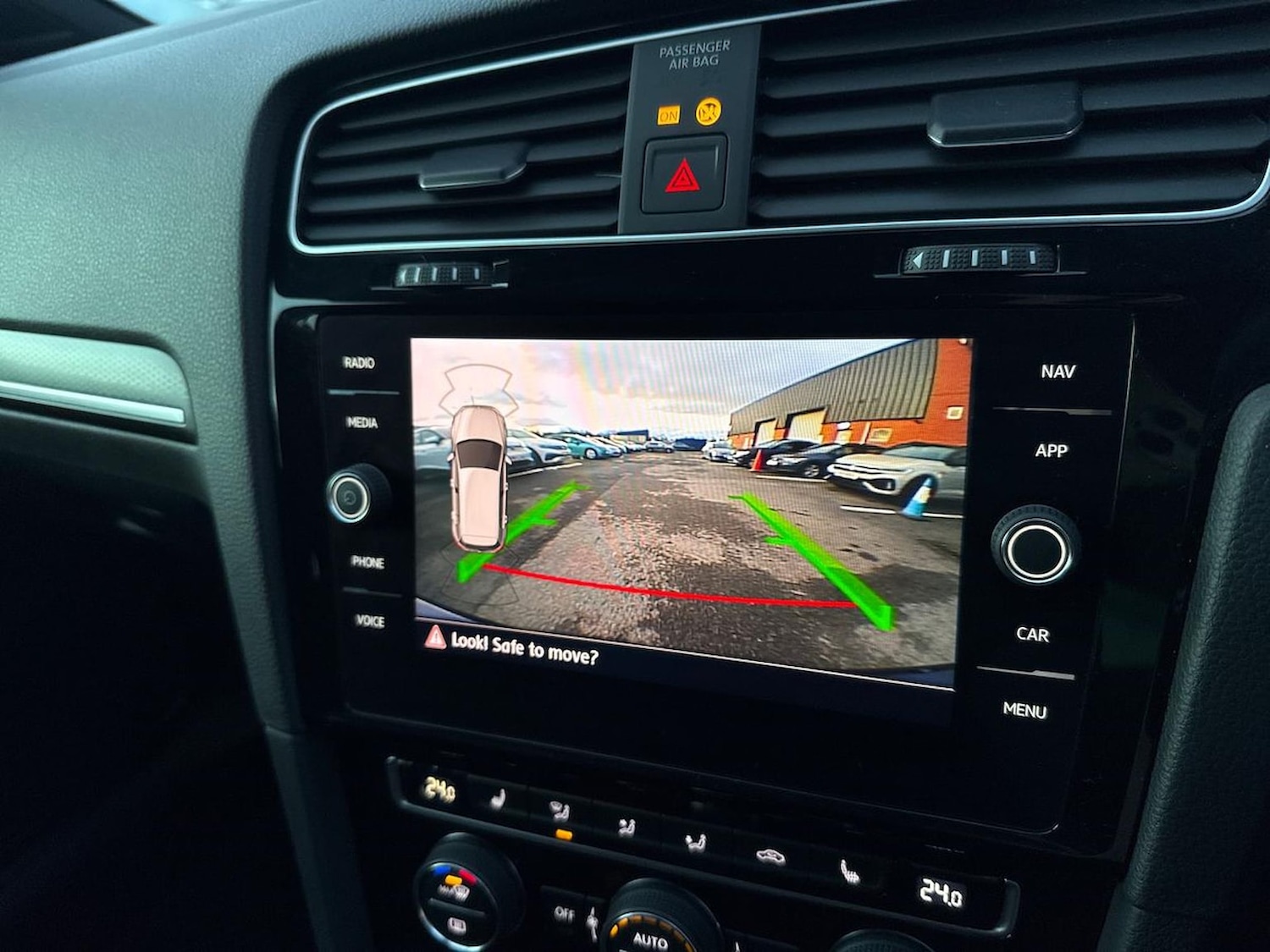 Used Volkswagen Golf 2020 for sale - 76758900: Photo 23