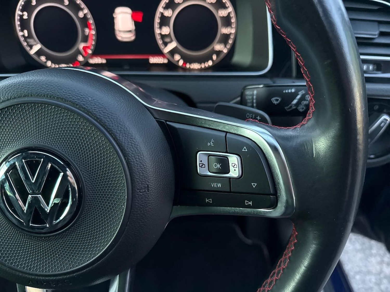 Used Volkswagen Golf 2020 for sale - 76758900: Photo 26