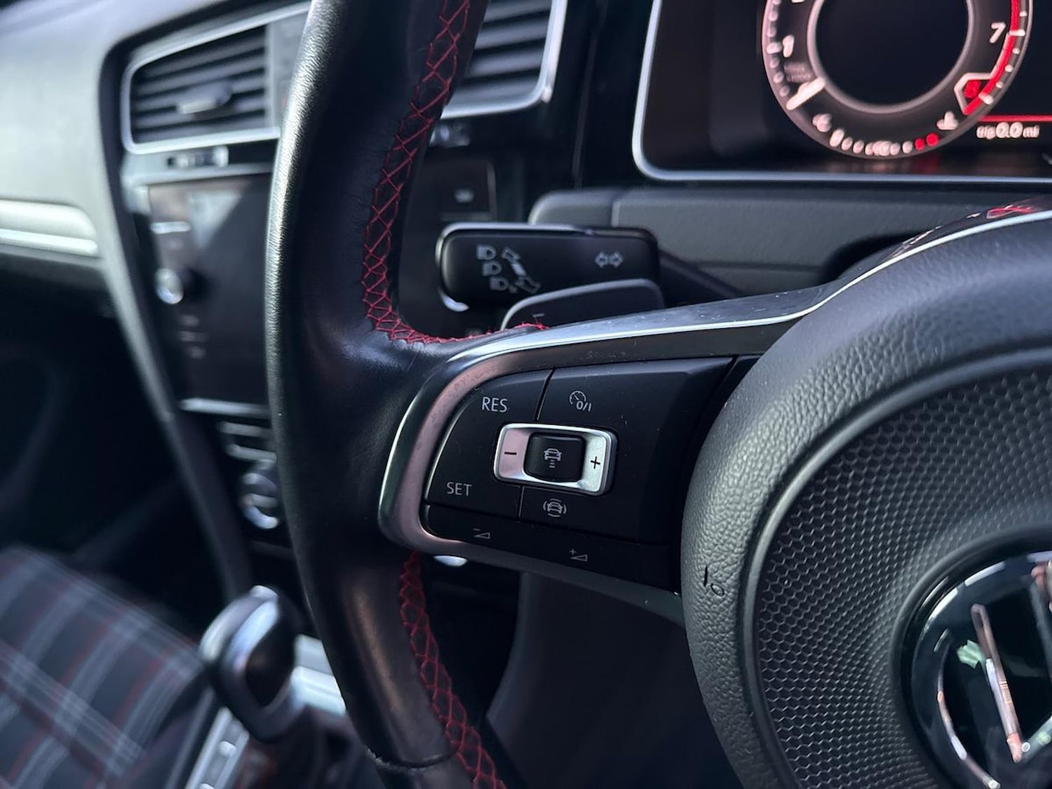 Used Volkswagen Golf 2020 for sale - 76758900: Photo 27