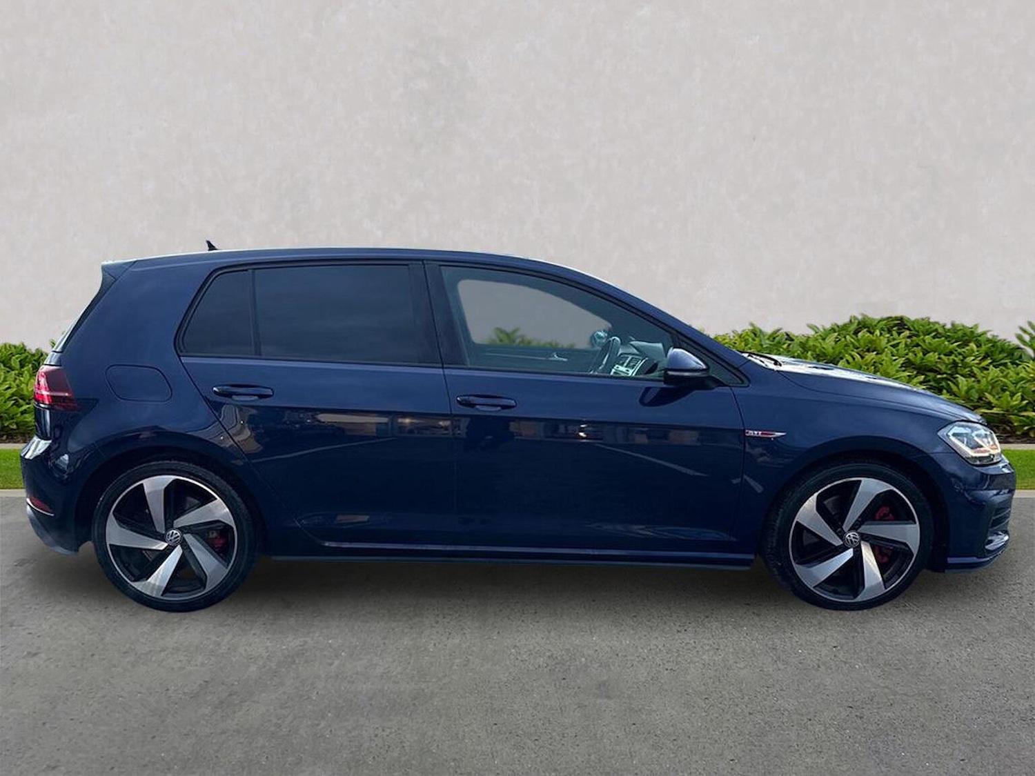 Used Volkswagen Golf 2020 for sale - 76758900: Photo 3