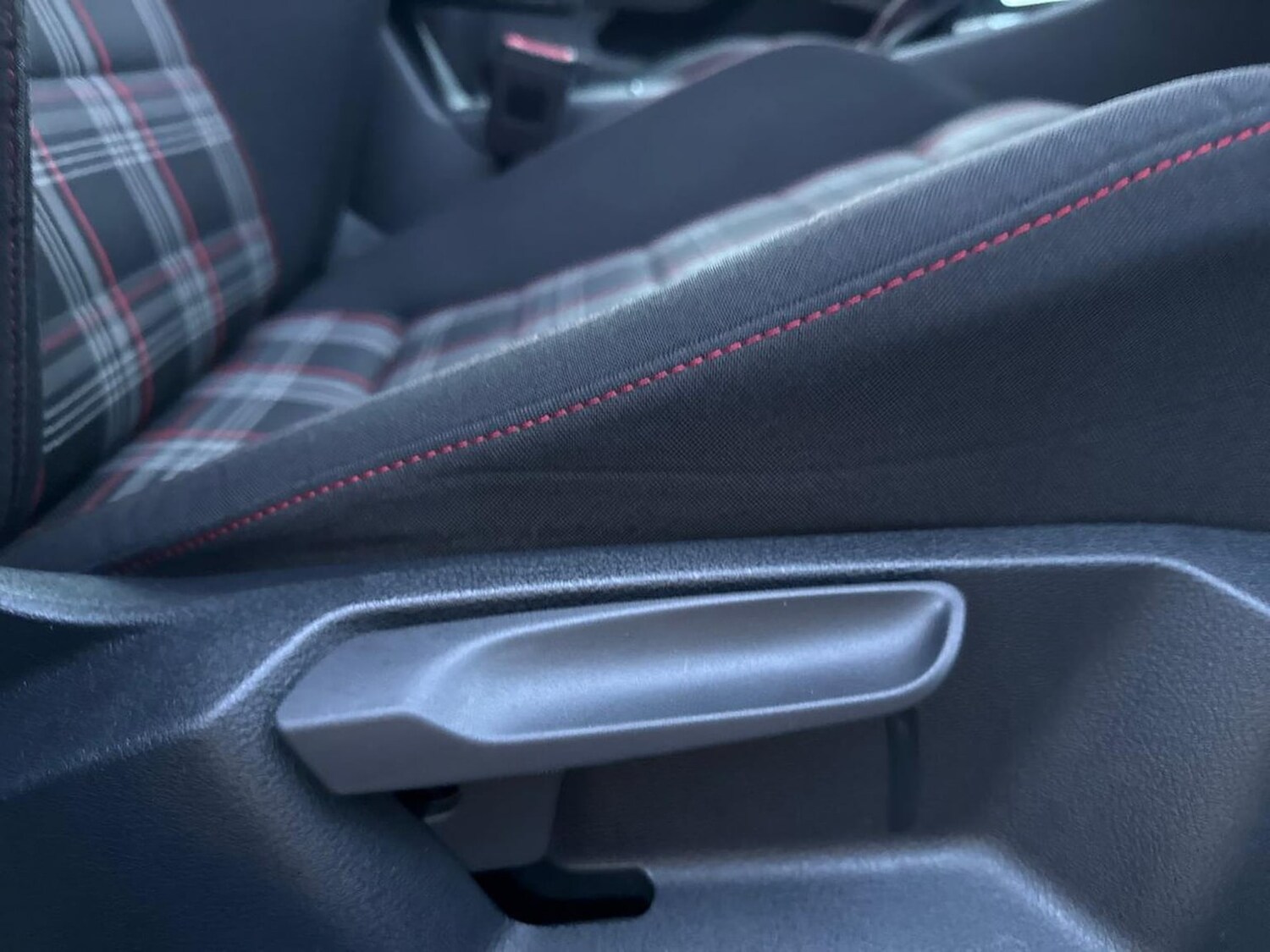 Used Volkswagen Golf 2020 for sale - 76758900: Photo 30