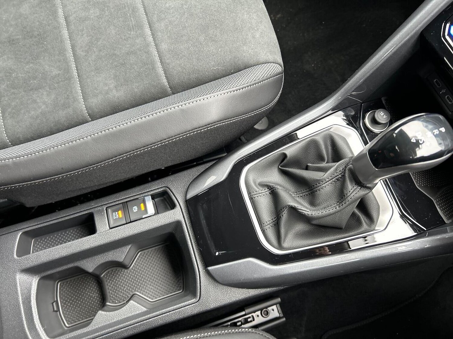 Used Volkswagen T-Roc 2025 for sale - 76129008: Photo 13