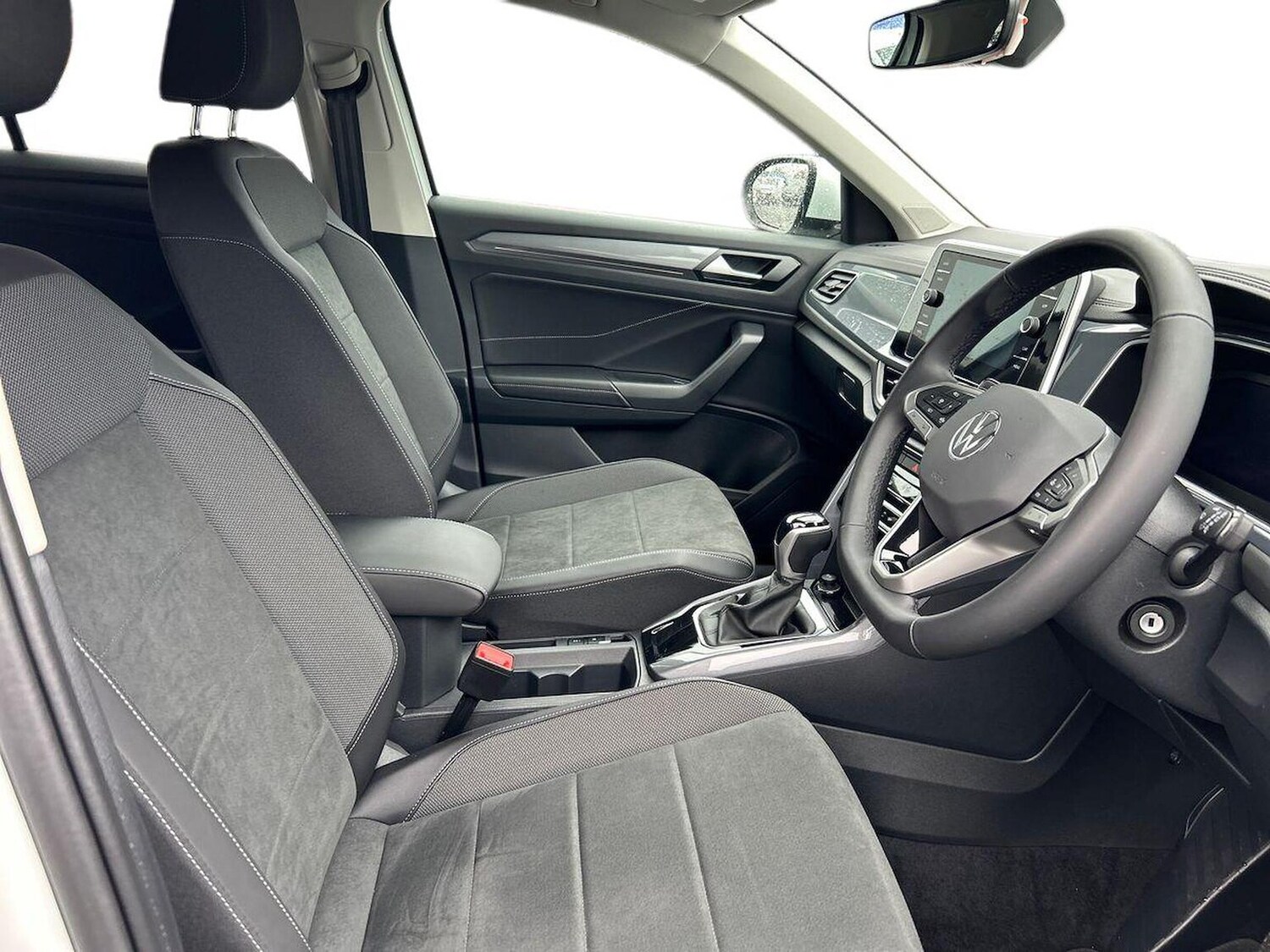 Used Volkswagen T-Roc 2025 for sale - 76129008: Photo 15