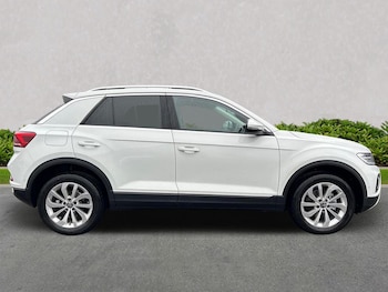 Used Volkswagen T-Roc 2025 for sale - 76129008: Photo 3