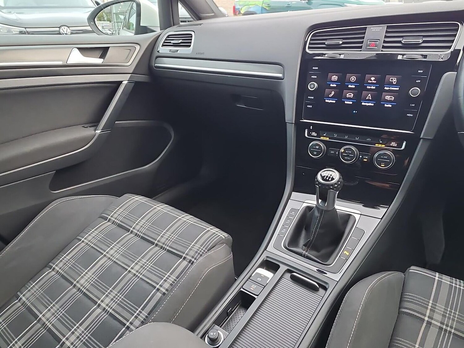 Used Volkswagen Golf 2018 for sale - 76477343: Photo 13