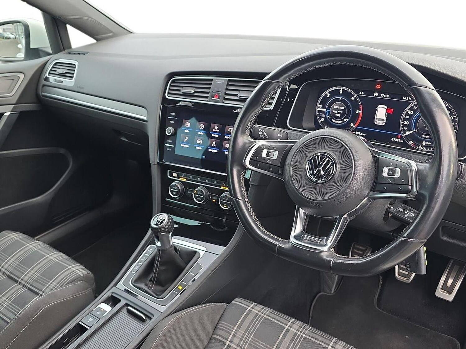 Used Volkswagen Golf 2018 for sale - 76477343: Photo 15